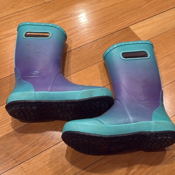 Bogs girls bloom ombré rubber rain boots size 4. - Picture 3 of 9